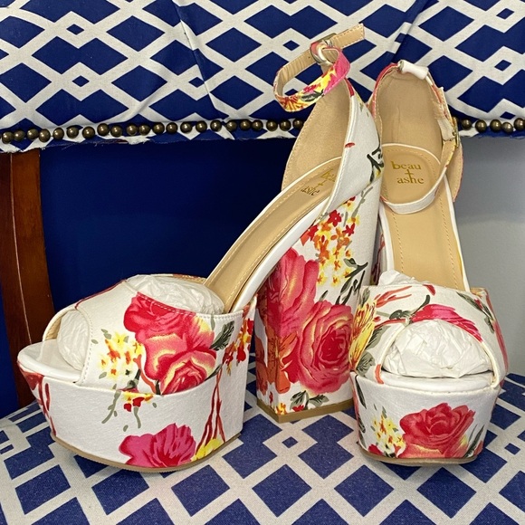 White floral high platform heel ankle strap wedge sandals Sz 10 shoe dazzle - Picture 9 of 9